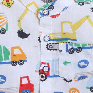 Hopscotch Boys Cotton Vehicle Print Shirt And Shorts Set In White Color