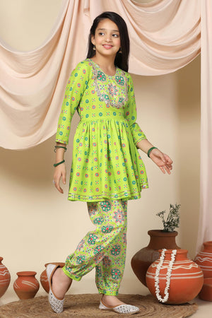 Fashion Dream Cotton Blend Girls Slub Printed Salwar Suit Set