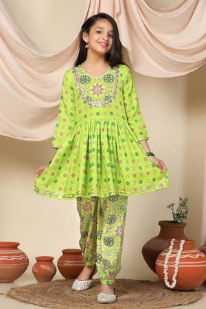 Fashion Dream Cotton Blend Girls Slub Printed Salwar Suit Set