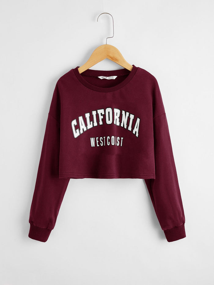 Girls Drop Shoulder Letter Graphic Crop Pullover Maroon