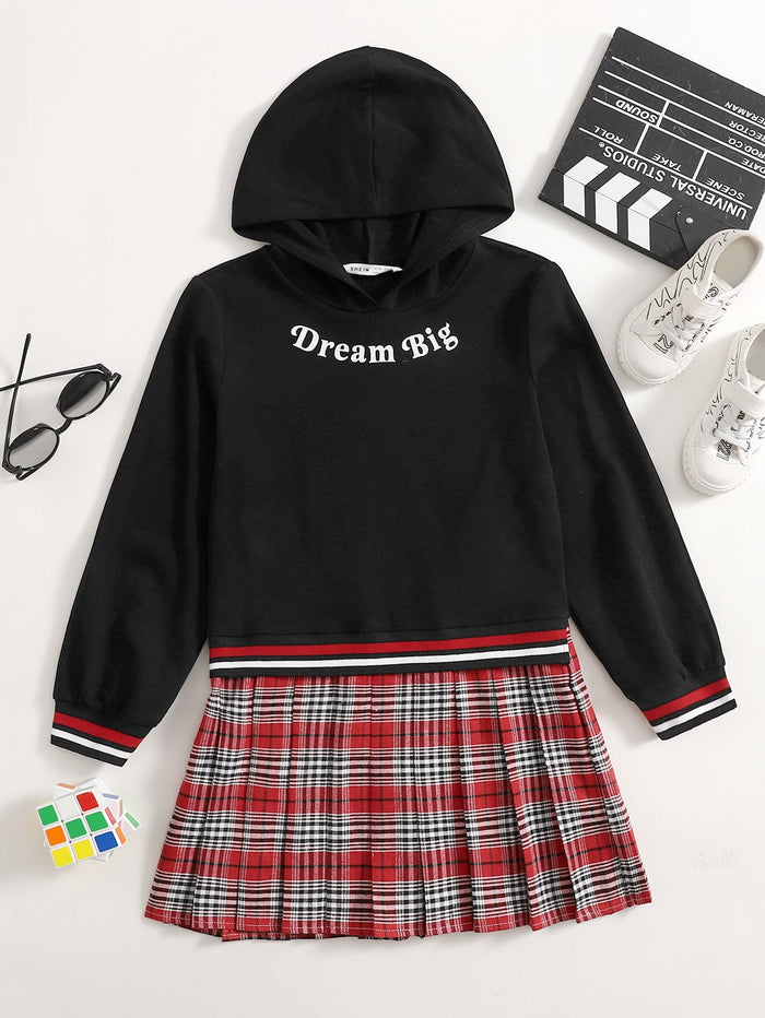 Girls Contrast Tartan Pleated Hem Letter Graphic Sweatshirt Dress