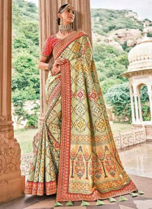 Cream Pure Silk Reception Wear Weaving Saree